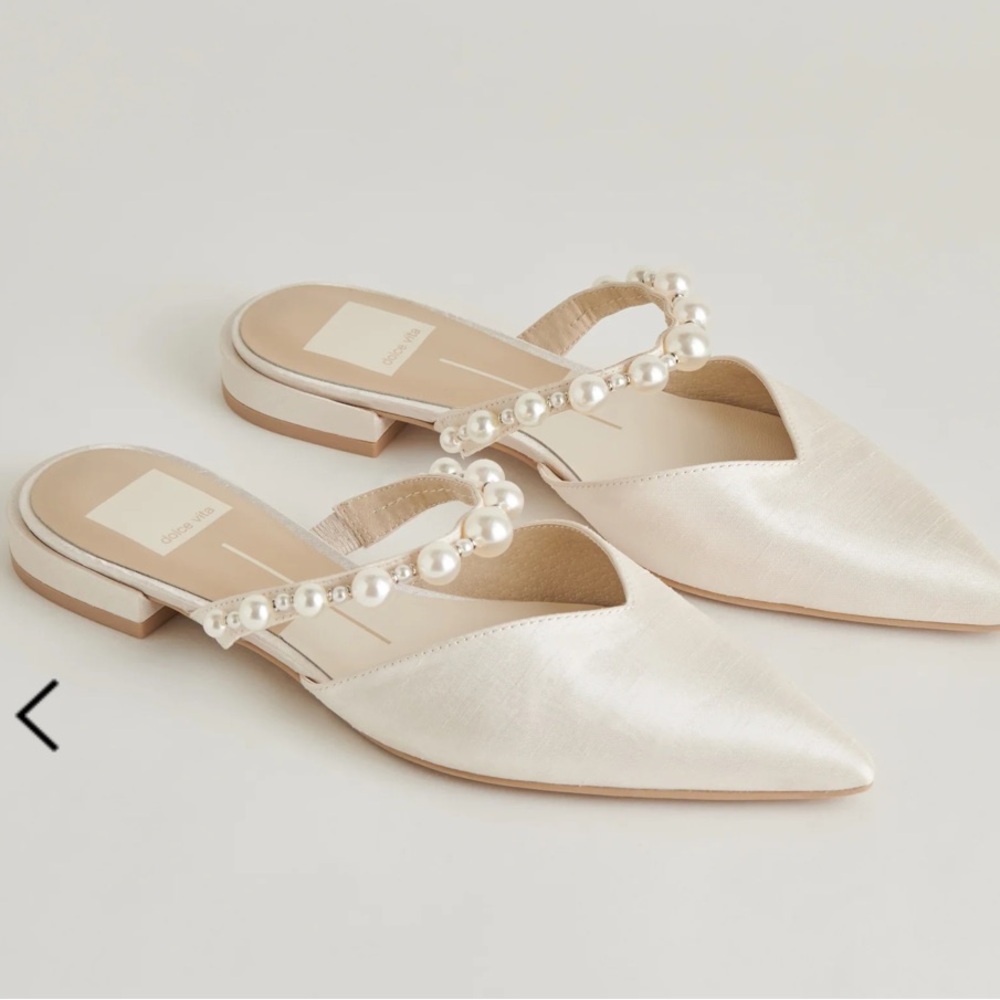 NWT; Dolce Vita Kanika Pearl Flats